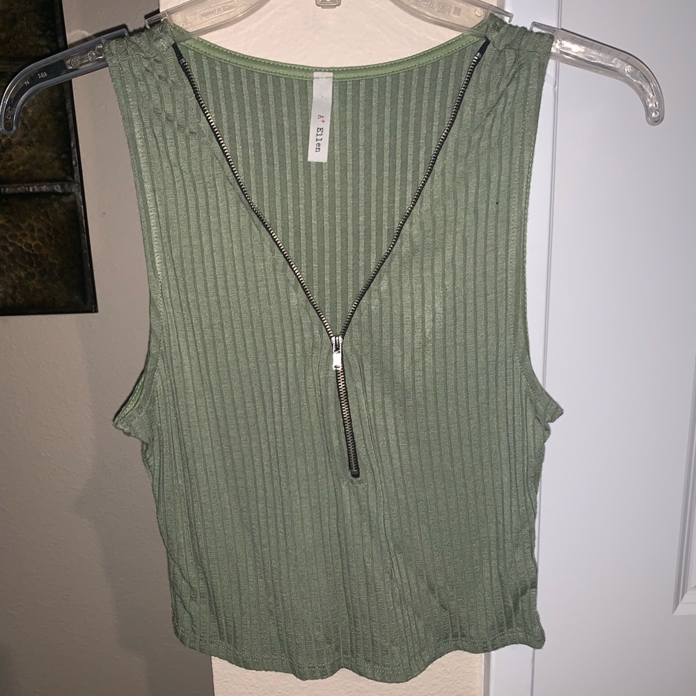 Cropped zip up tank